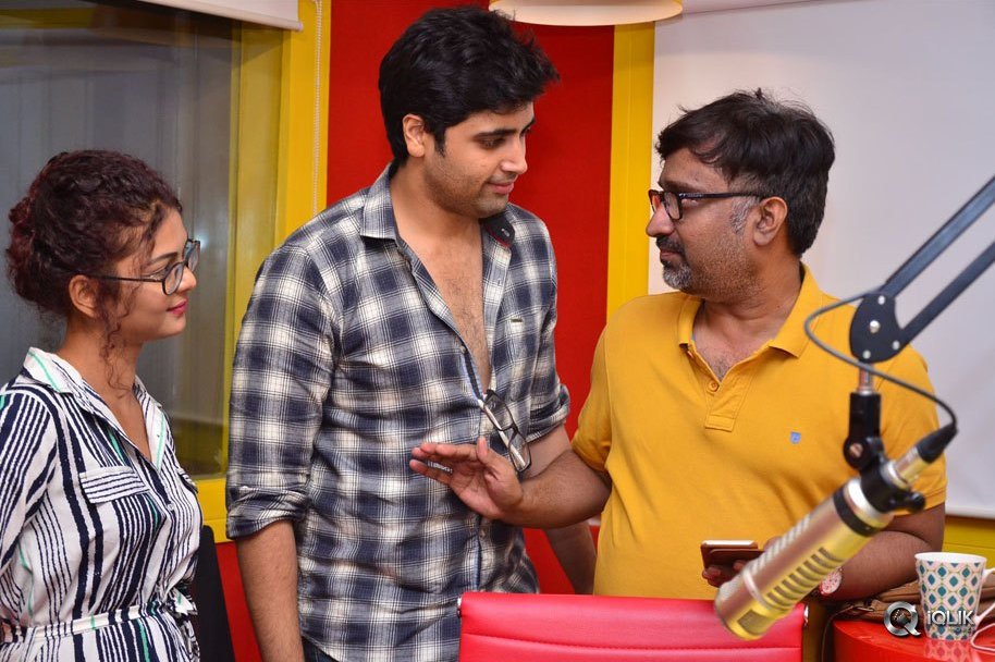 Ami-Thumi-Movie-First-Song-Launch-At-Radio-Mirchi